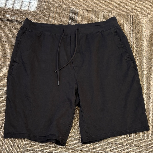 Lululemon Black Men's Casual Shorts - Picture 1 of 4